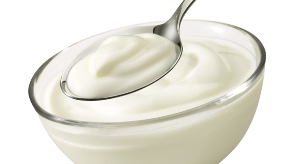 Propiedades del yogur natural que debes conocer
