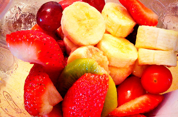 Cómo hacer un jugo detox de frutas