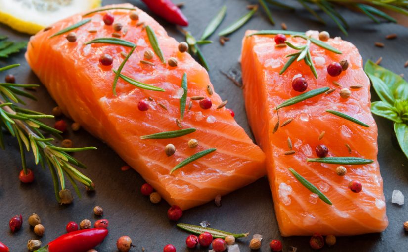 El salmón contiene vitamina D3